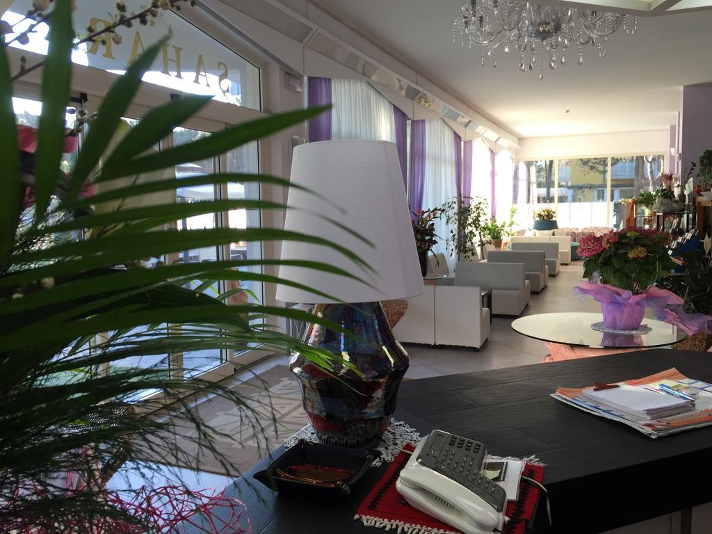 Hotel Sahara ميلانو ماريتيما المظهر الخارجي الصورة
