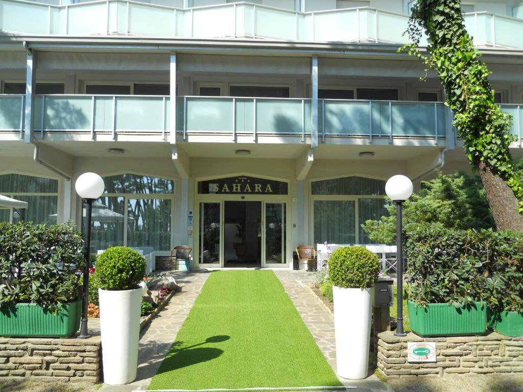 Hotel Sahara ميلانو ماريتيما المظهر الخارجي الصورة